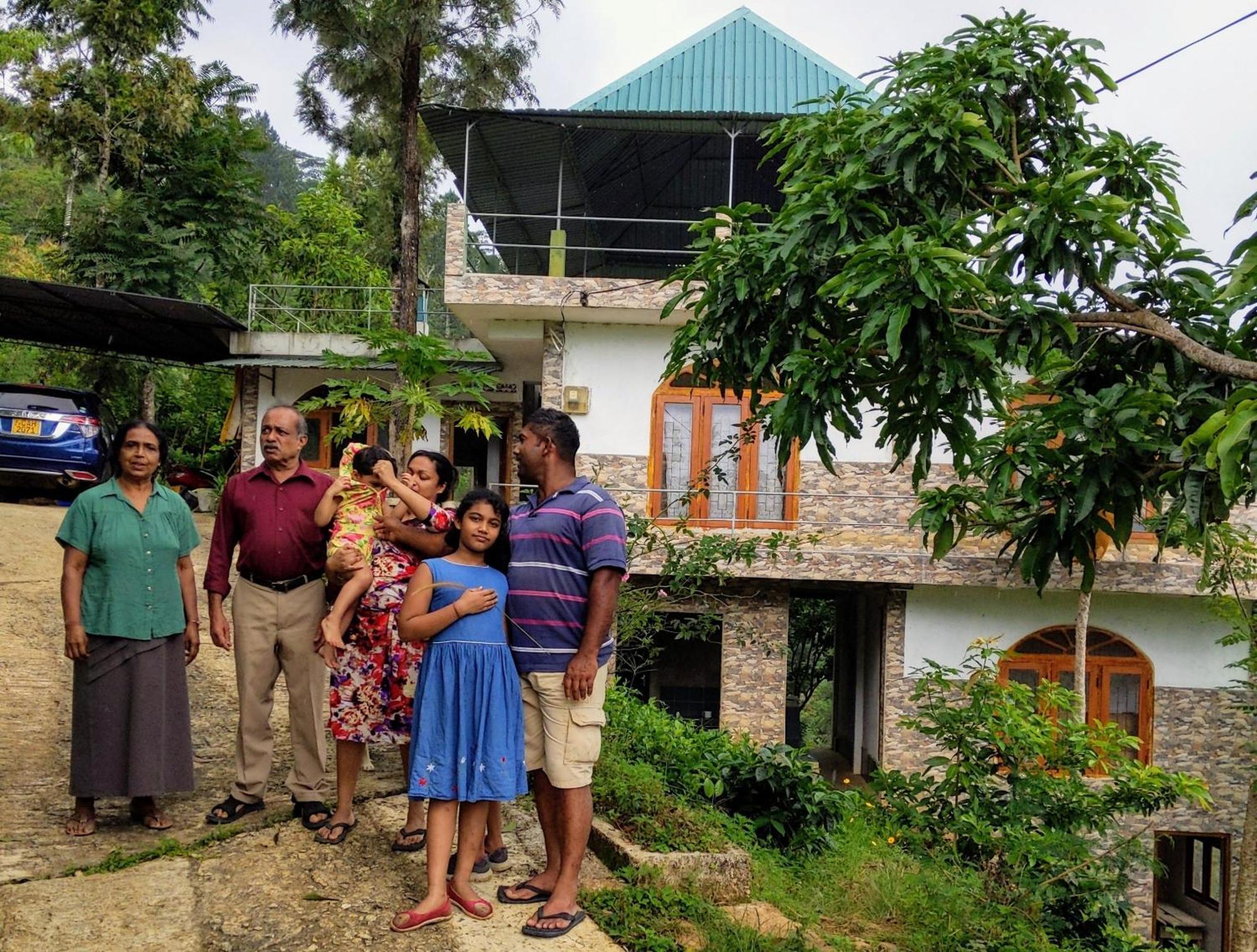 Rohana Estate Lodging & Camping Kandy Bagian luar foto
